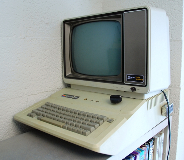 Photo of the Apple IIe
